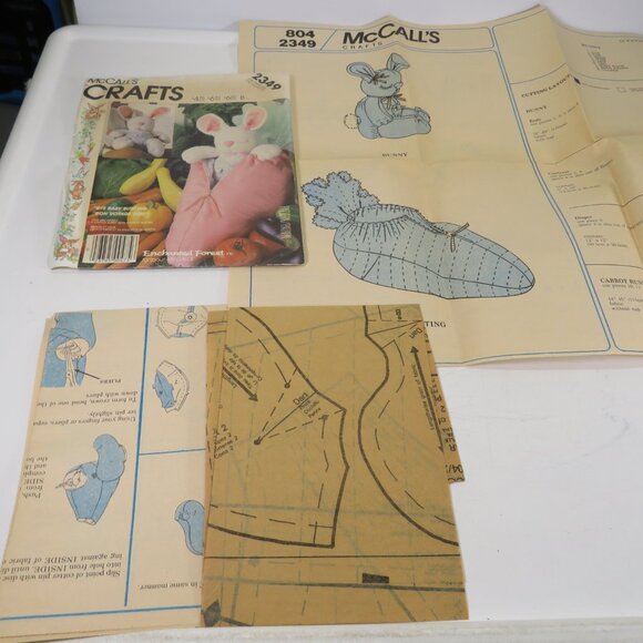 McCalls 2349 Stuffed Bunny Rabbit & Bunting (carrot sleeping bag) UNCUT - Picture 3 of 7